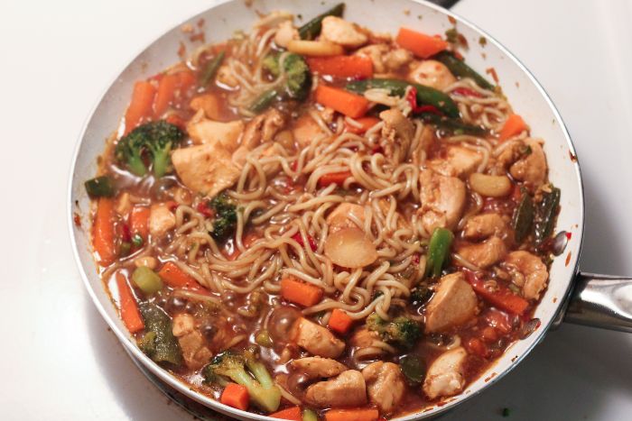 Easy Stir Fry Recipe Cooking with Noodles